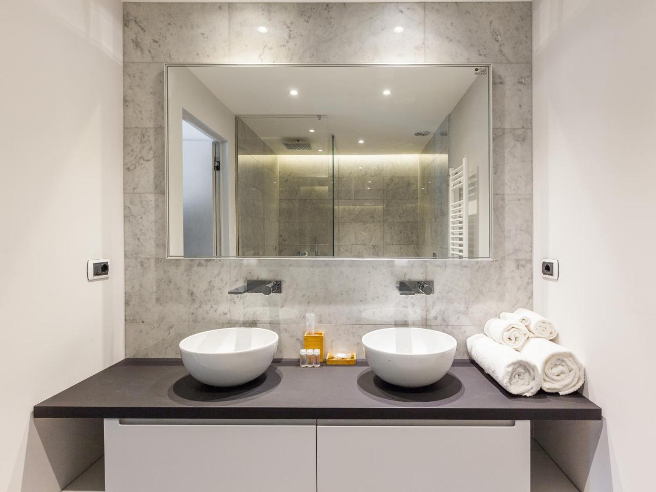 מילאנו Easyhomes-Duomo Suites & Apartments מראה חיצוני תמונה