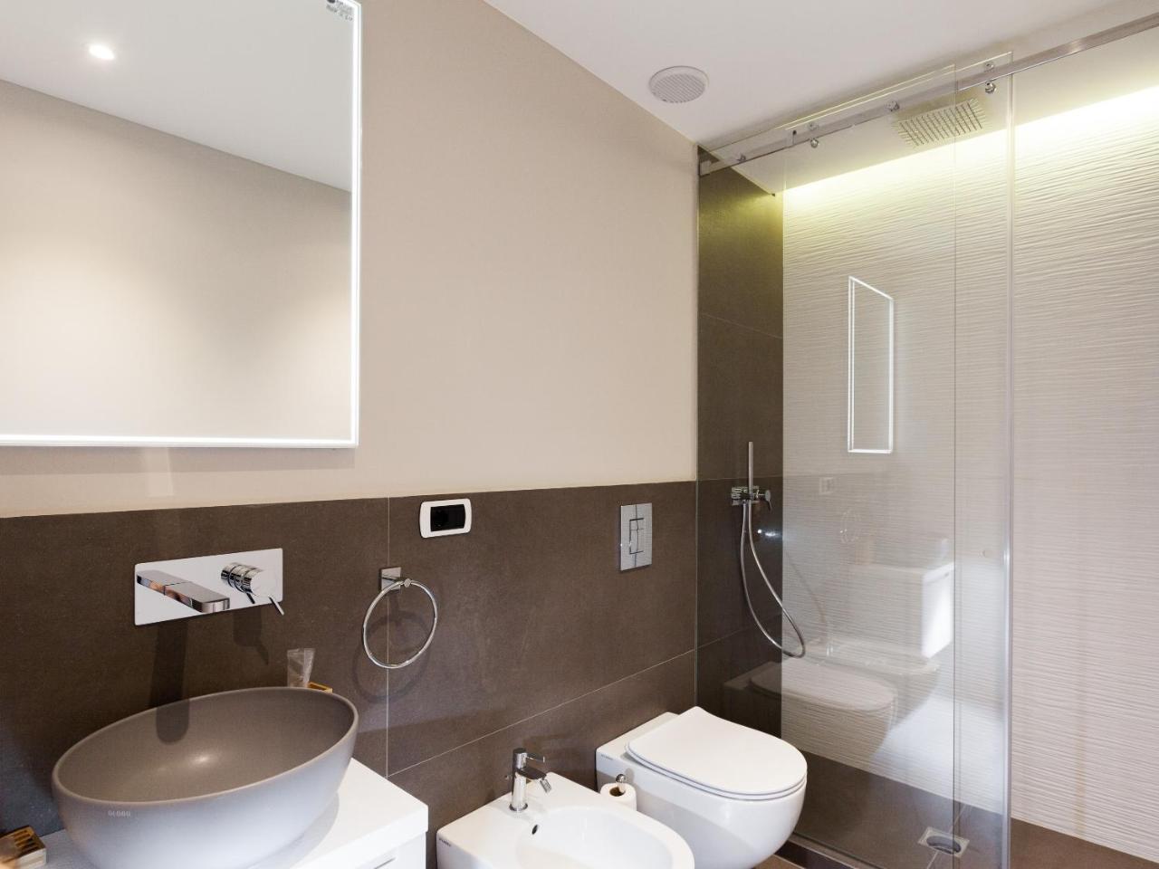 מילאנו Easyhomes-Duomo Suites & Apartments מראה חיצוני תמונה